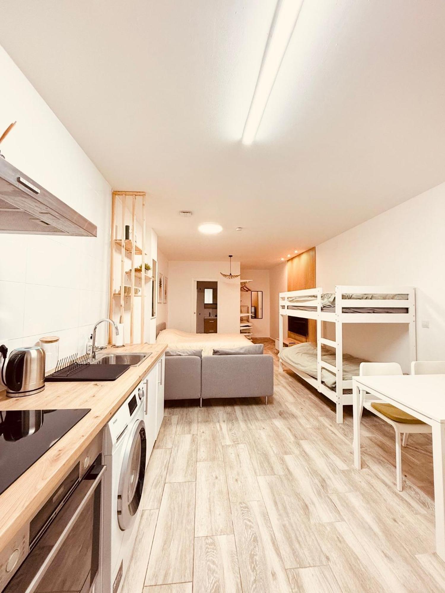 מאלגה El Apartamentito De Zamarrilla Parking Gratis Incluido מראה חיצוני תמונה